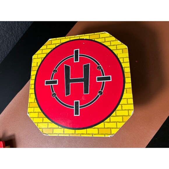 KidKraft Rescue Helicopter & landing Helipad Fireman replacement Firefighter Toy - Picture 3 of 5